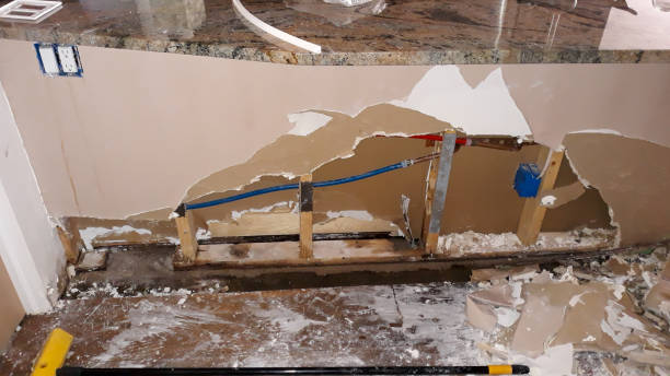 Water damage restoration process in AZ